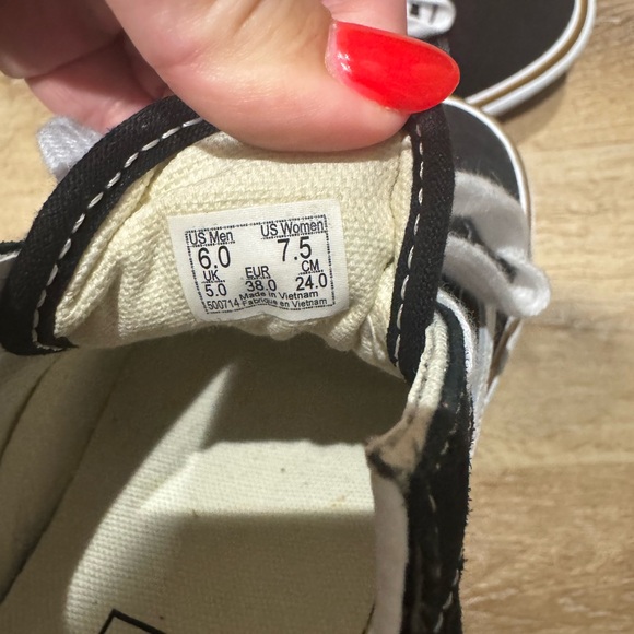 Vans Black and White Platform Sneakers - Picture 5 of 5